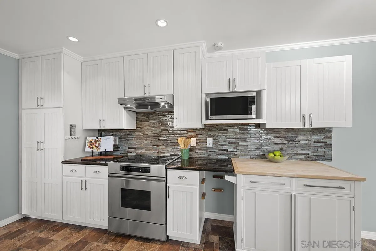 https://cdn.realtyfeed.com/cdn/127/250037083/f8b02dd90cdbbce8717e68ad4d011180.webp