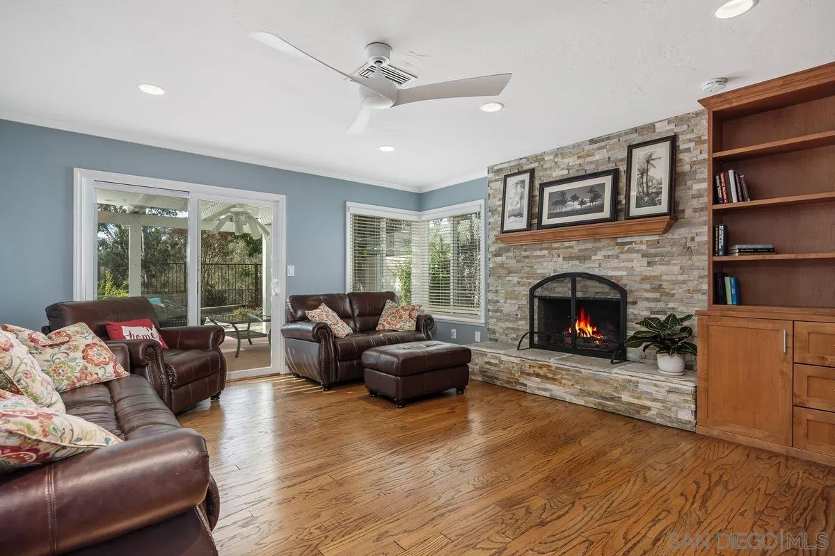 https://cdn.realtyfeed.com/cdn/127/250037085/29cf9d8c49205c48d6997ad68f80fe13.webp