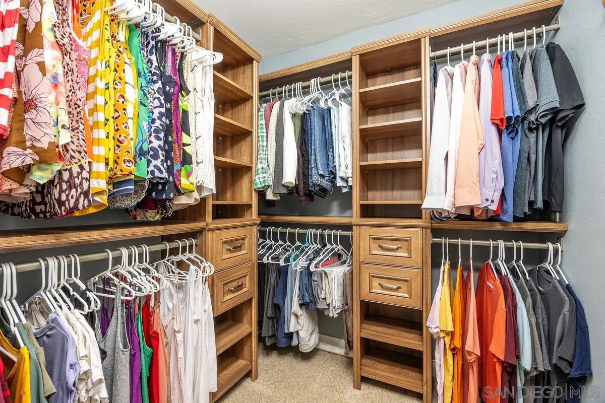 https://cdn.realtyfeed.com/cdn/127/250037085/fd39a6a363af09513c6fd414f1511dce.webp