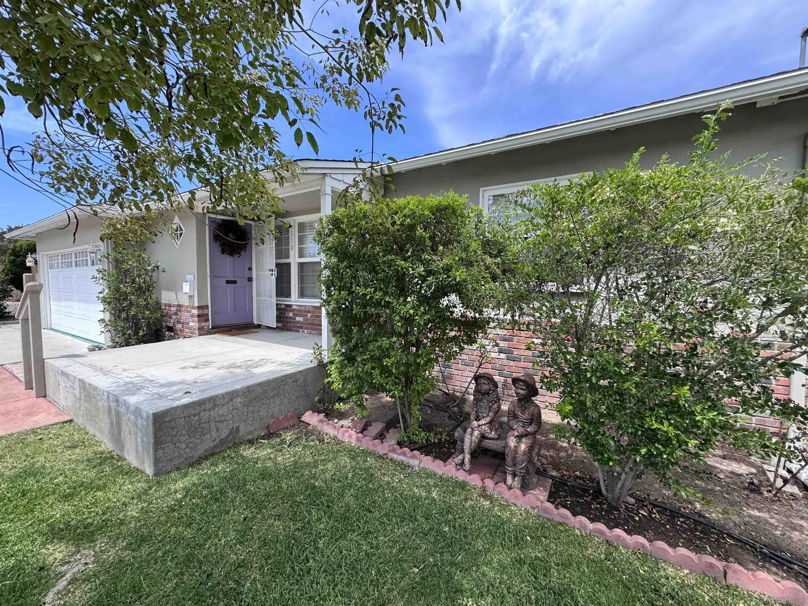 https://cdn.realtyfeed.com/cdn/127/250037087/2a5a2f41397bef3712019c5e425a760c.webp