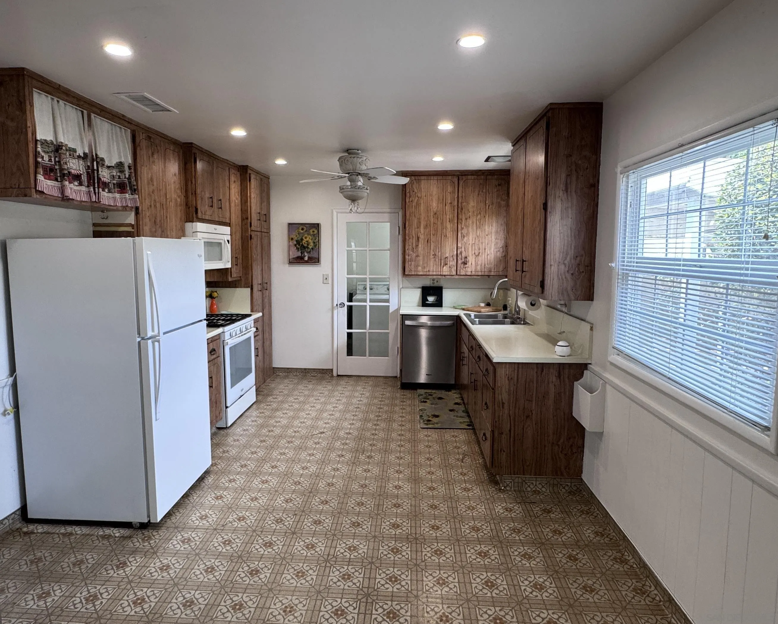 https://cdn.realtyfeed.com/cdn/127/250037087/98894ad54d959d1ab1cbd486a07bcc62.webp