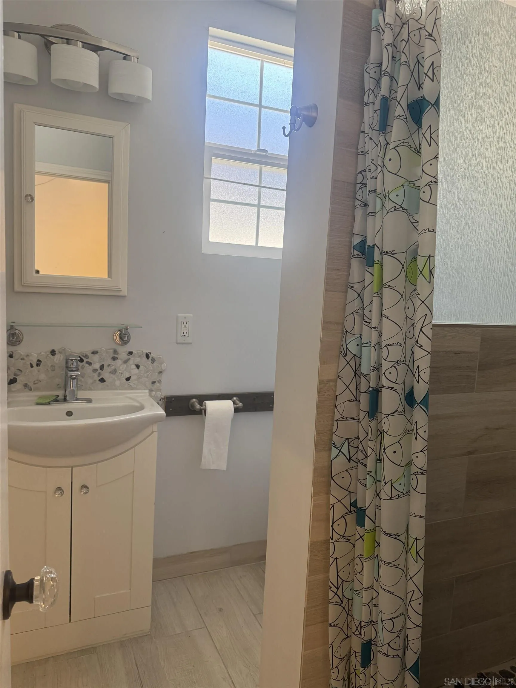 https://cdn.realtyfeed.com/cdn/127/250037087/b723745ec1c8f8752ddd14acaf13cb25.webp
