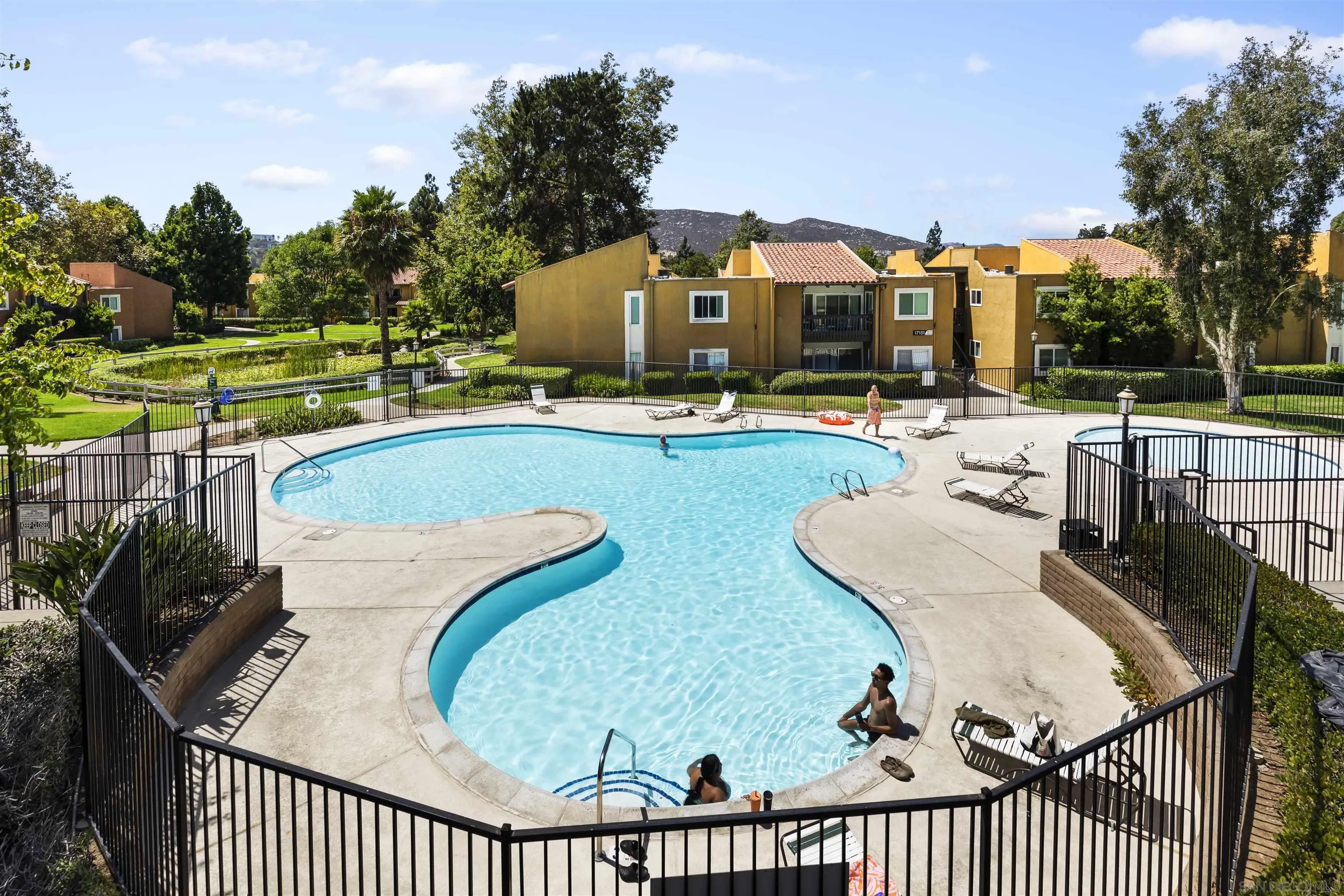 https://cdn.realtyfeed.com/cdn/127/250037090/34567a1b7b1117dbc2a73fb15065b88a.webp