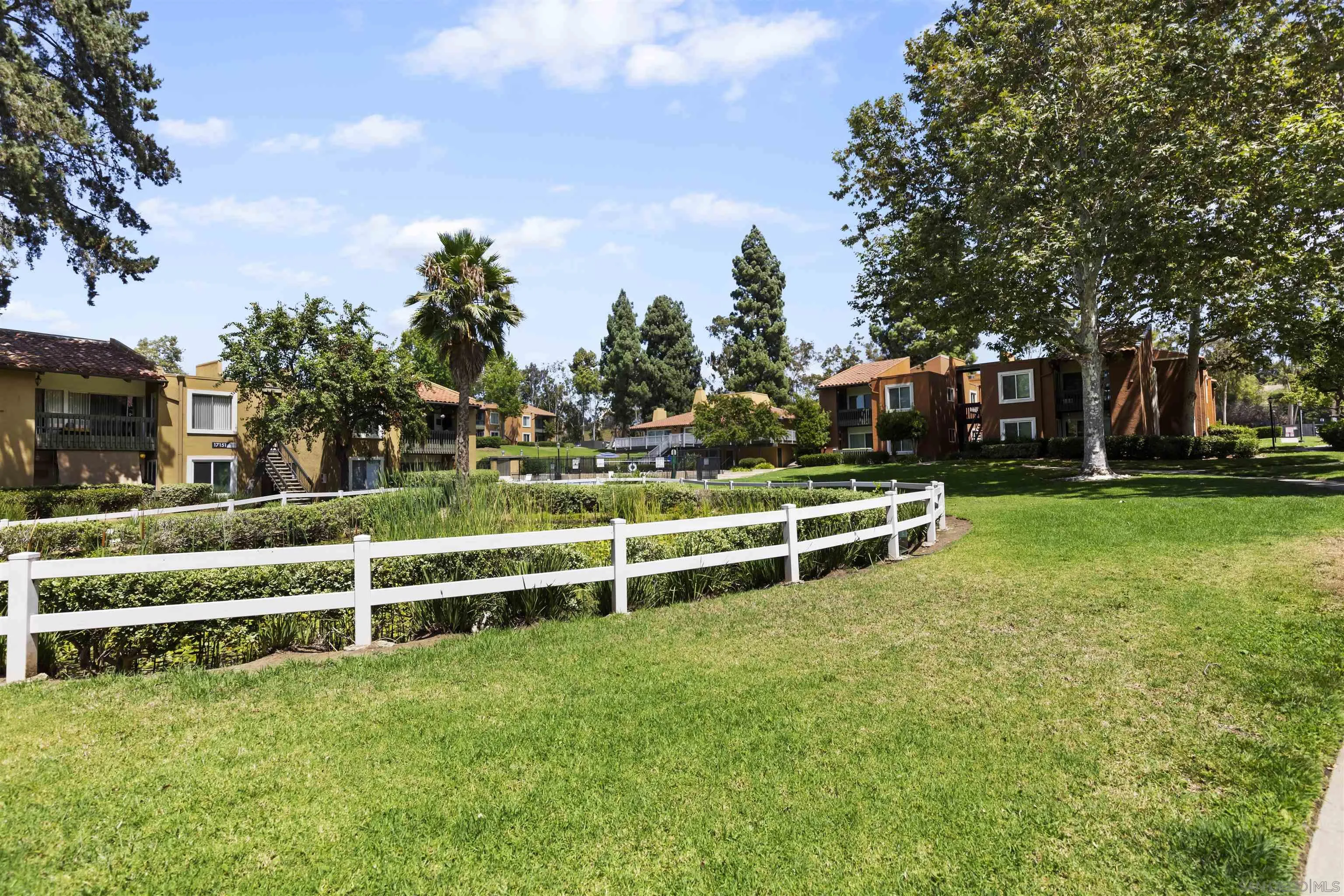https://cdn.realtyfeed.com/cdn/127/250037090/3d719d469e5b967898d56d6642ed4ac2.webp