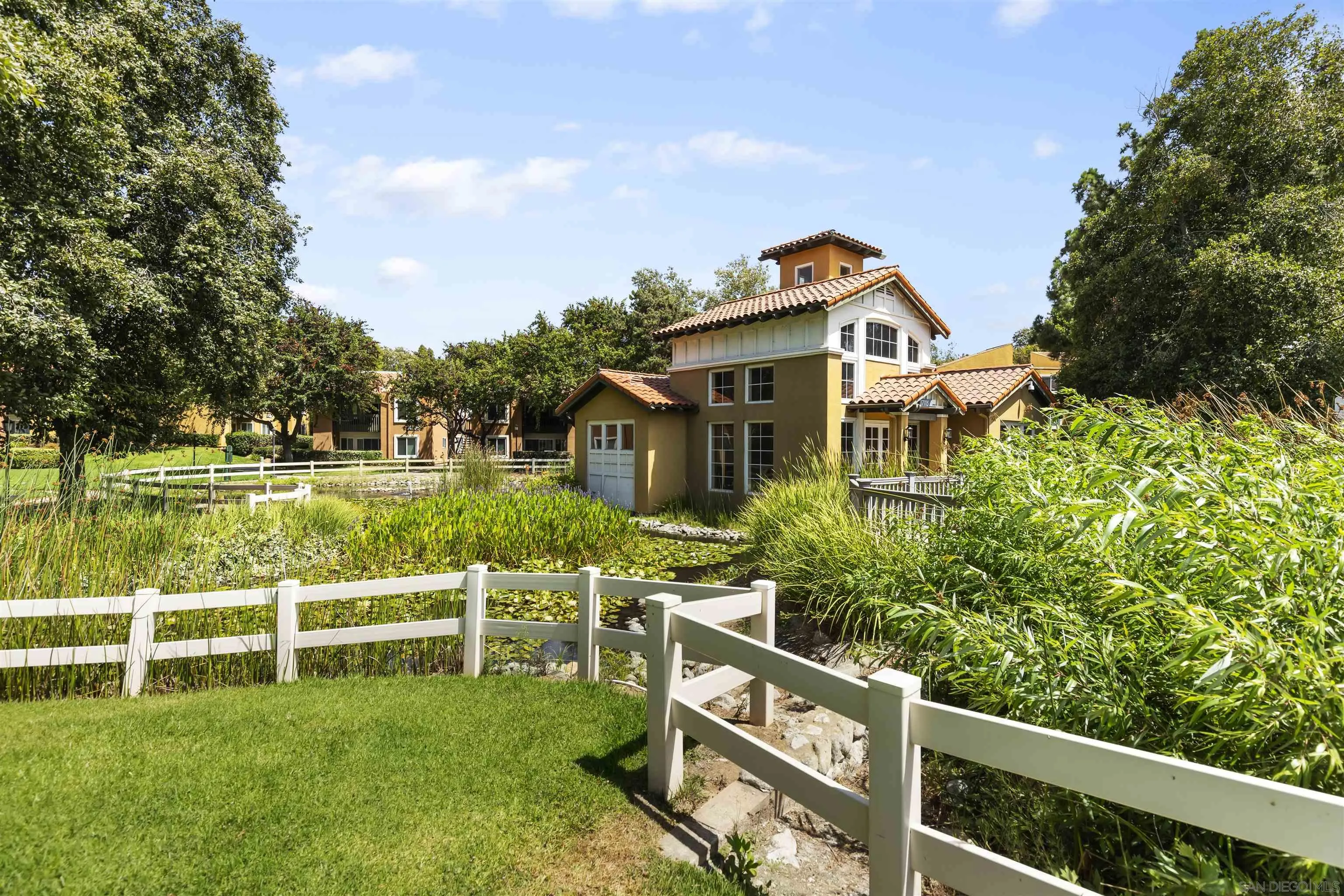 https://cdn.realtyfeed.com/cdn/127/250037090/4d092e483e600da8fe6f3cc41f79996b.webp