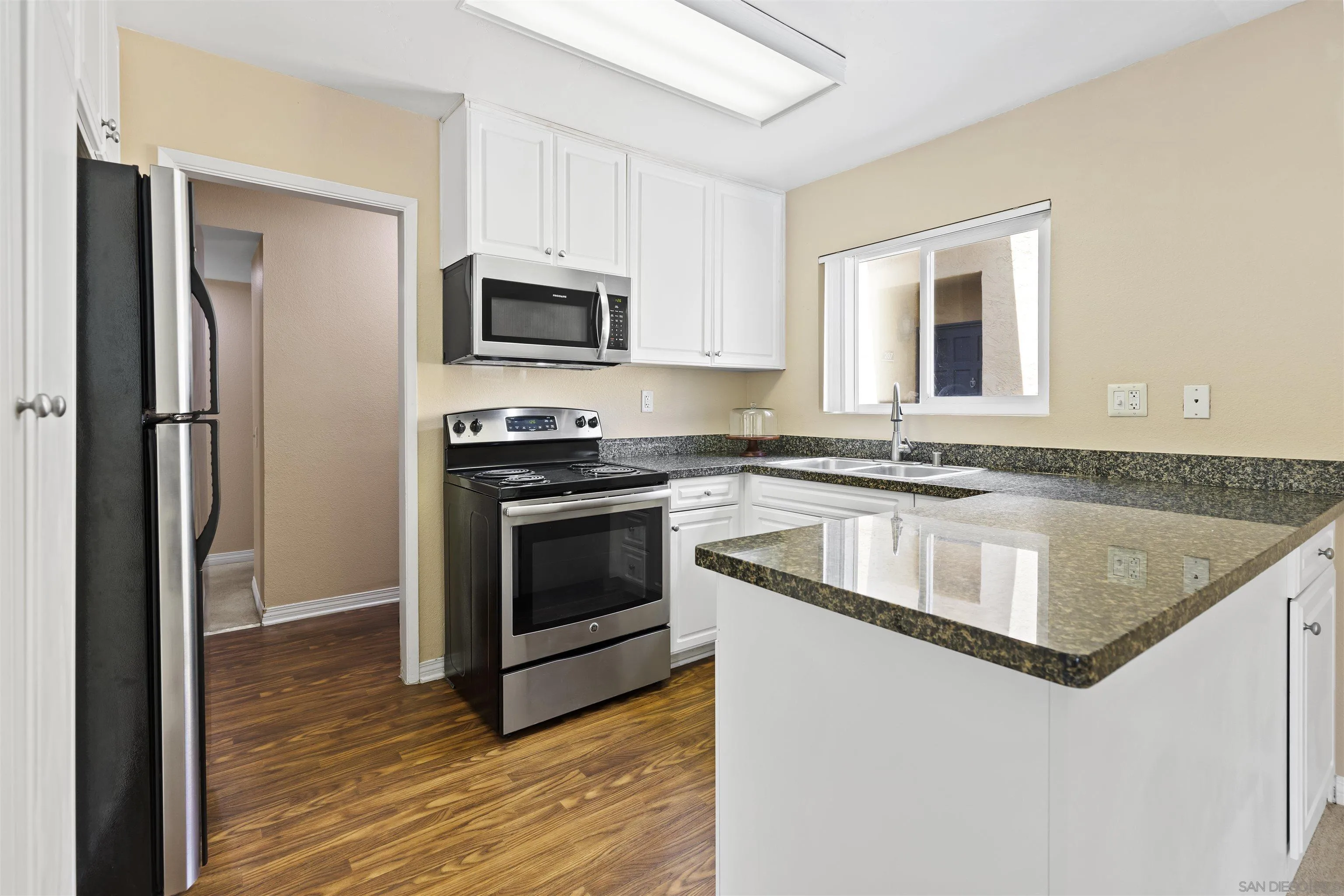 https://cdn.realtyfeed.com/cdn/127/250037090/7fcf54f57a9d06d8ecd0828c87ef0bfa.webp