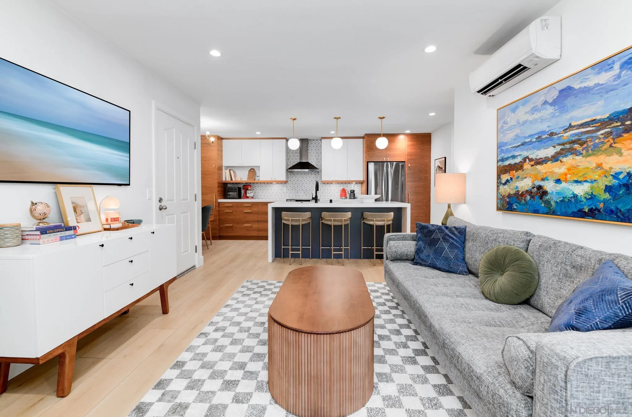 https://cdn.realtyfeed.com/cdn/127/250037092/0de77f2e4657565a6bd6c405e6b38b0b.webp