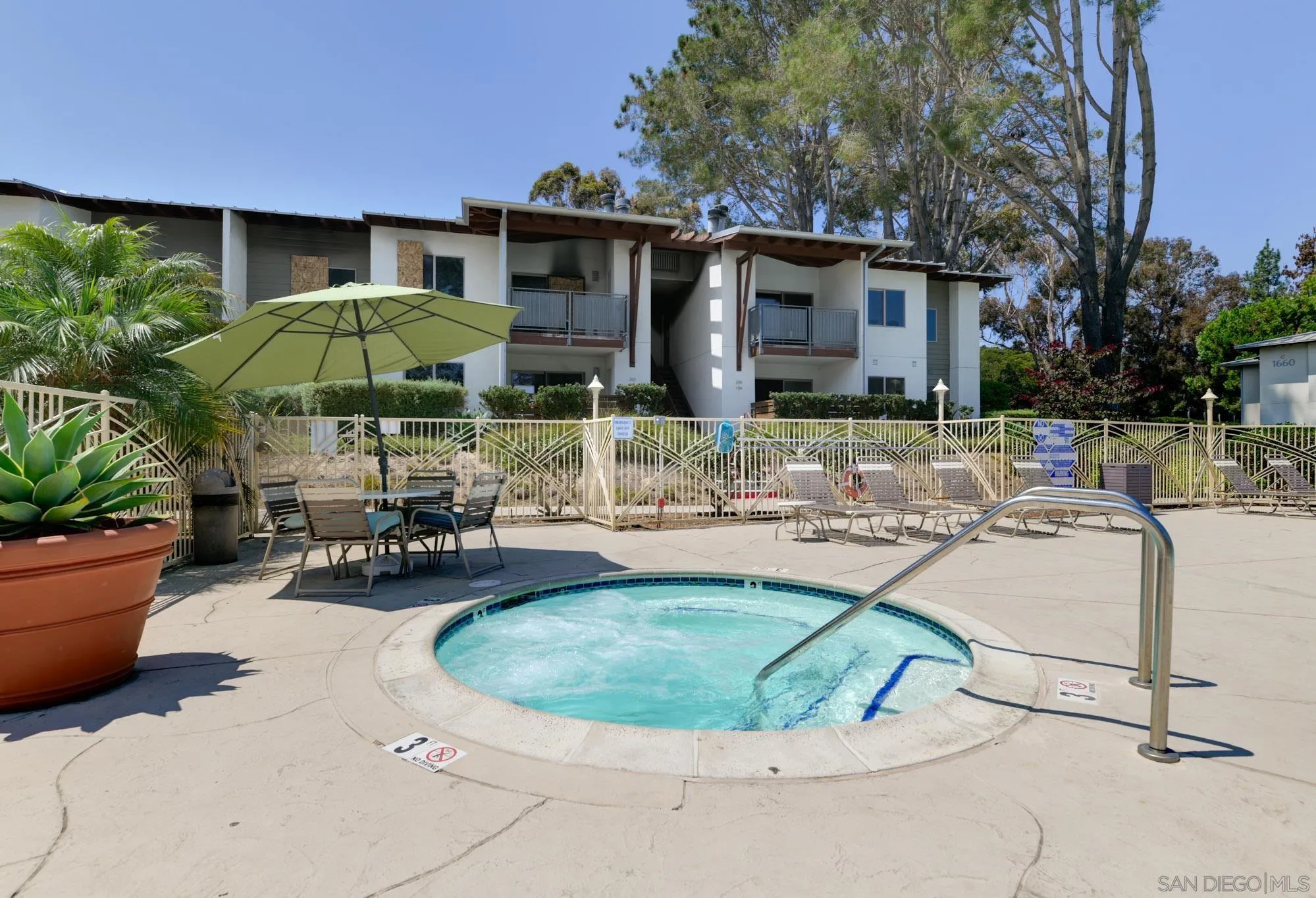 https://cdn.realtyfeed.com/cdn/127/250037092/bd9f2adf4910c37e2d9b5c7bd5a75d71.webp