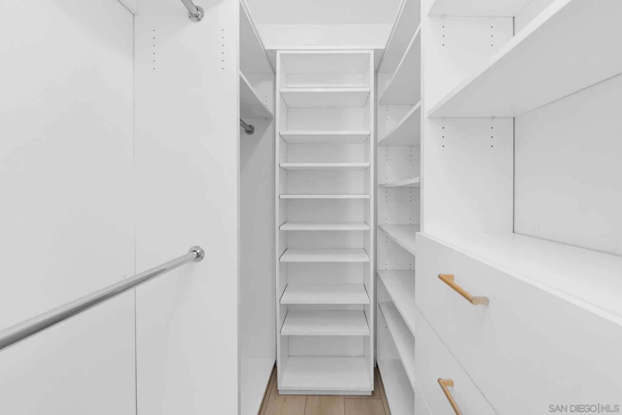 https://cdn.realtyfeed.com/cdn/127/250037092/c392e2f0194883cdbbd3c35866a474b5.webp