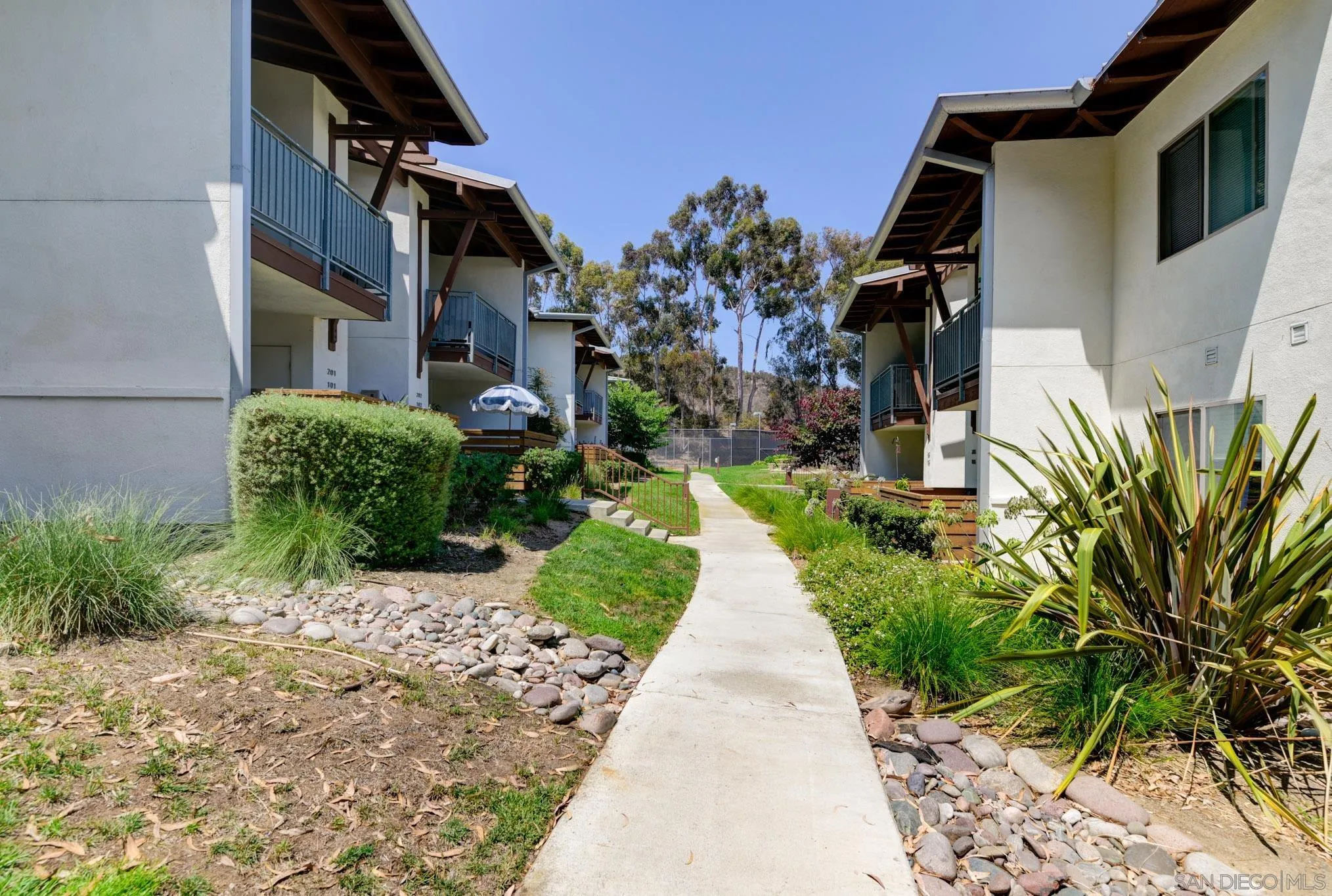 https://cdn.realtyfeed.com/cdn/127/250037092/d1b6a5682659d6a8d12e2b02c9d04ff2.webp