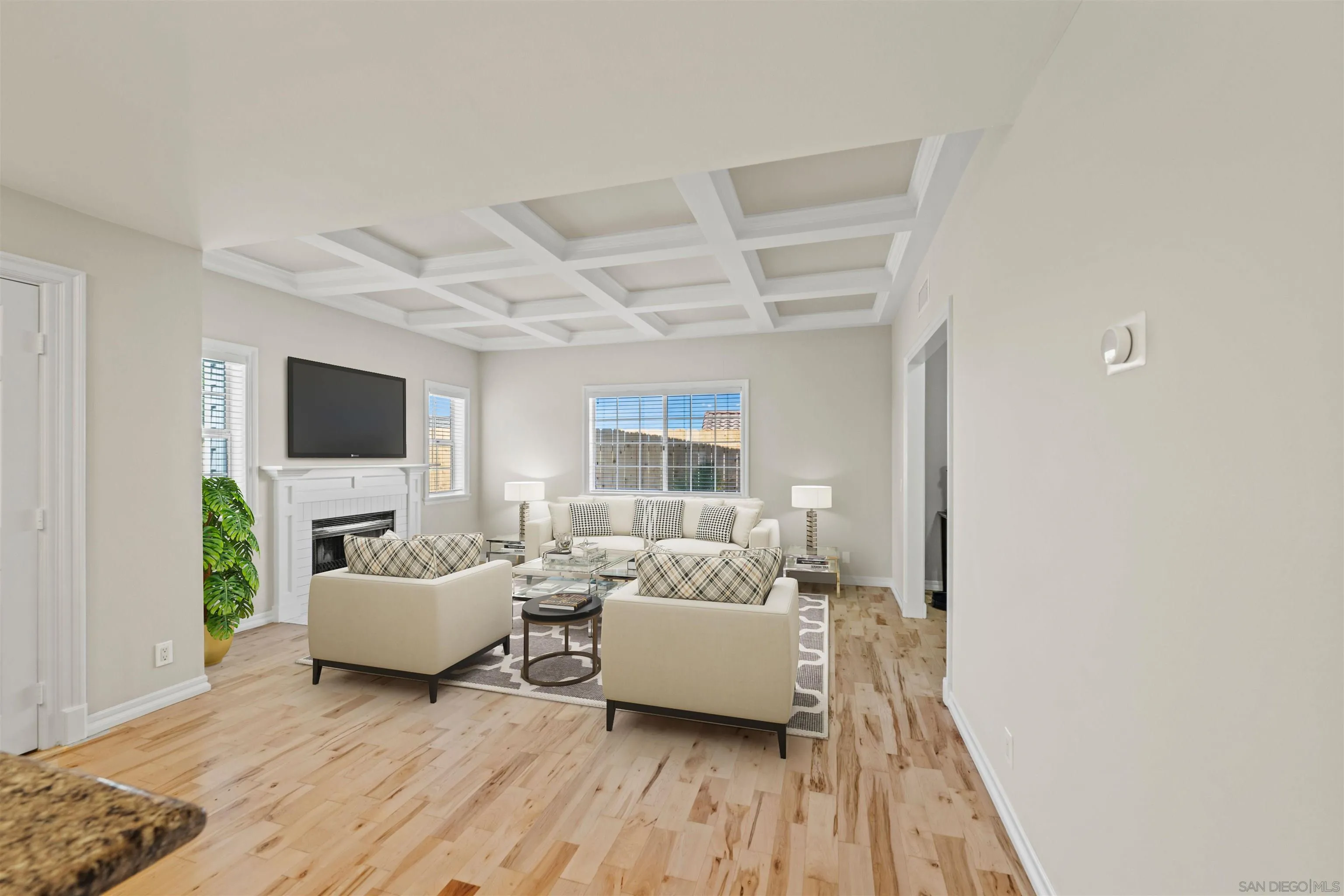 https://cdn.realtyfeed.com/cdn/127/250037093/78cf827ba1deccfc6862989fb209cca6.webp