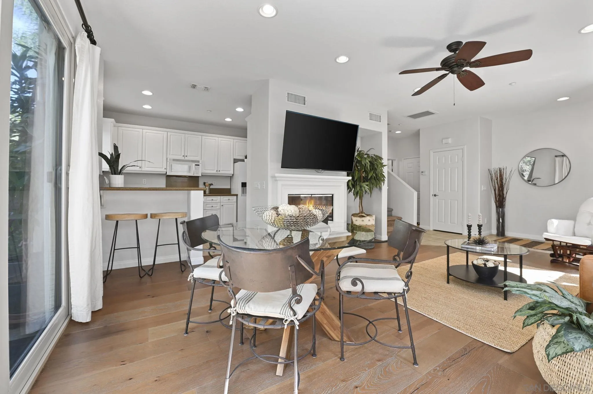 https://cdn.realtyfeed.com/cdn/127/250037094/0baa9fa4724a50eccb1130d7635caafd.webp