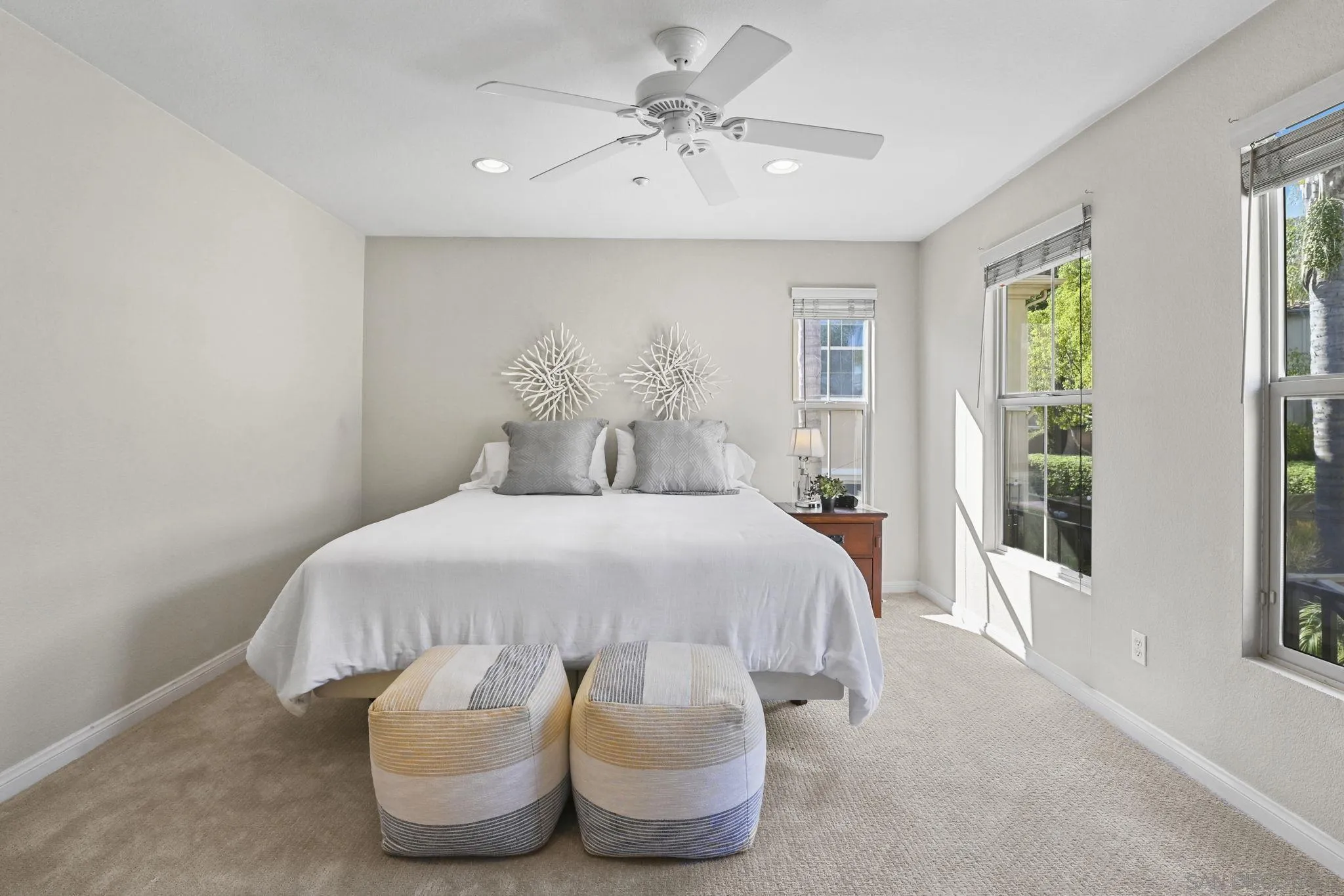 https://cdn.realtyfeed.com/cdn/127/250037094/749269bd7f0f9fb7d50e7cb69f8641a5.webp
