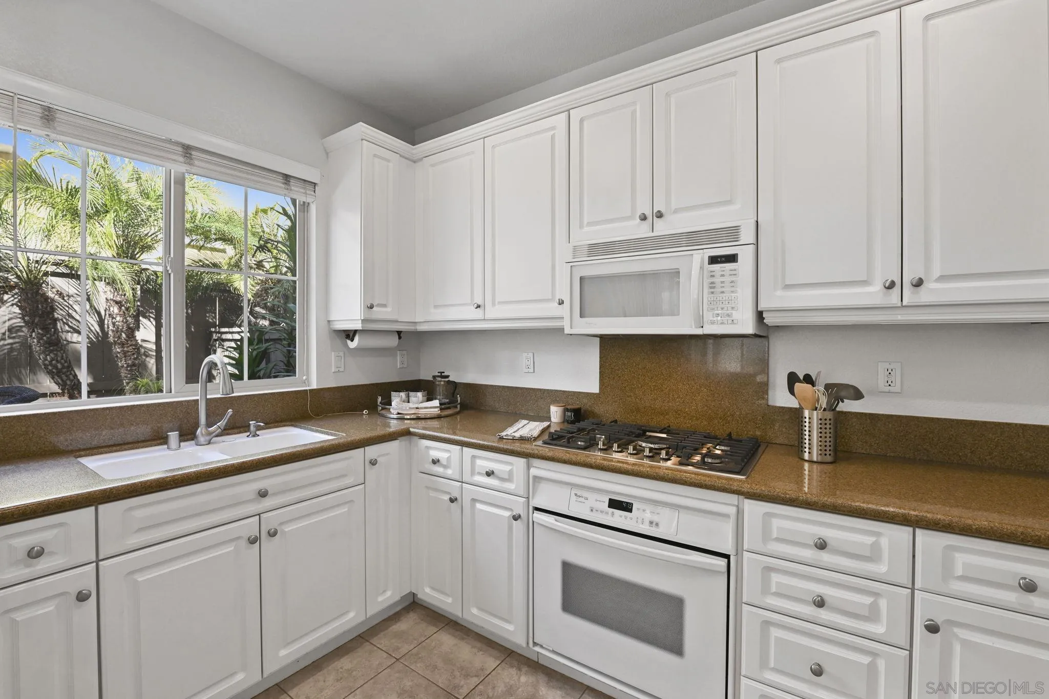https://cdn.realtyfeed.com/cdn/127/250037094/ba87443b686e6a8dcd1cf87305d3b889.webp