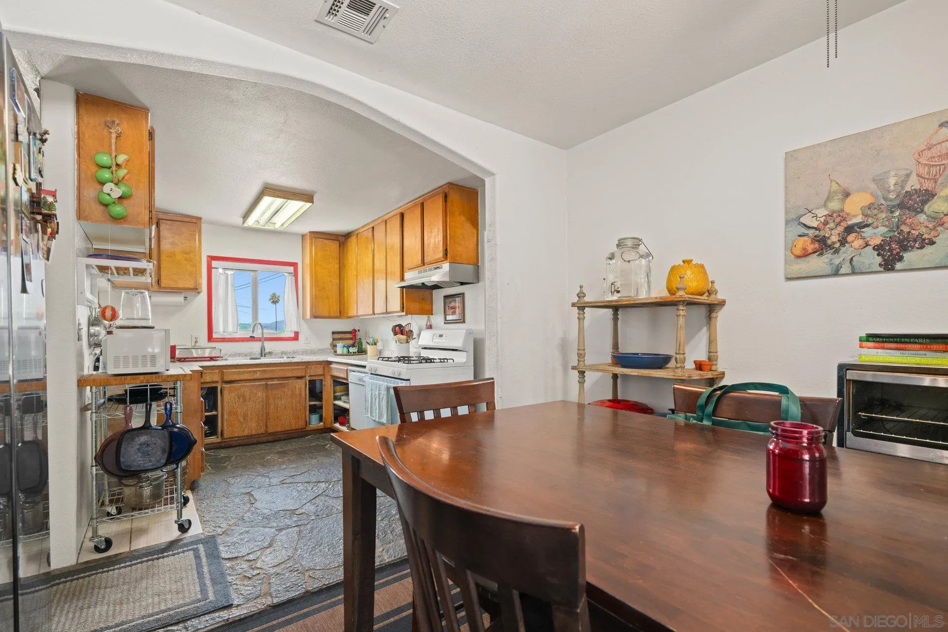 https://cdn.realtyfeed.com/cdn/127/250037097/55c37e4f965cd7243fc510c1fe20668a.webp