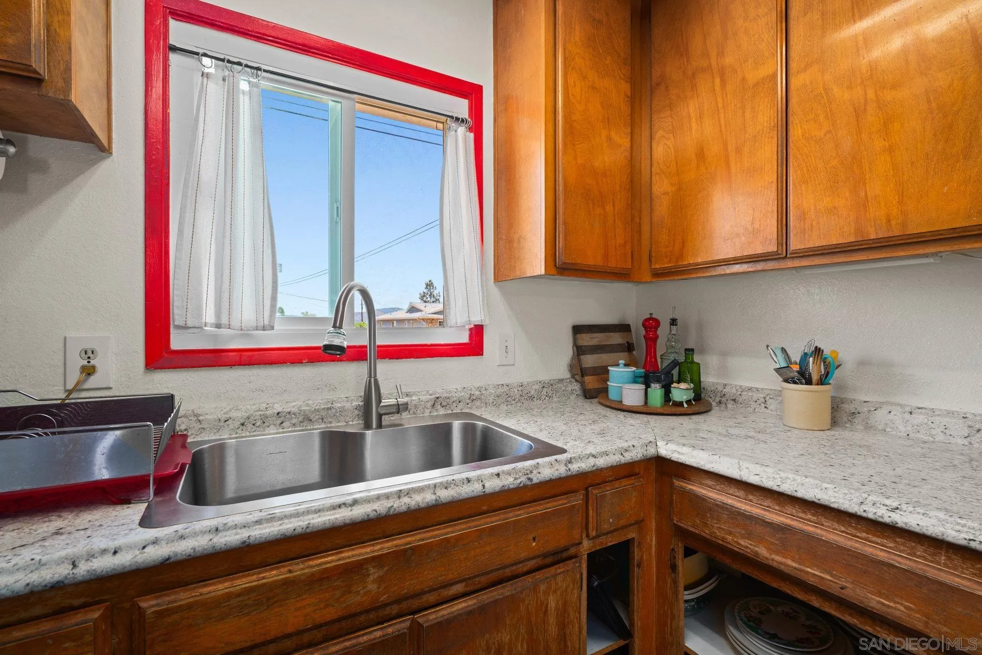 https://cdn.realtyfeed.com/cdn/127/250037097/832bd77fc6440a1c0f2e5eb14a8085e7.webp