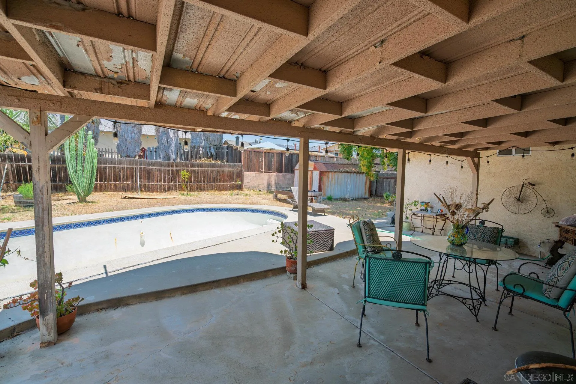 https://cdn.realtyfeed.com/cdn/127/250037097/8538d03ec4fe2b68f7be8de425db62eb.webp