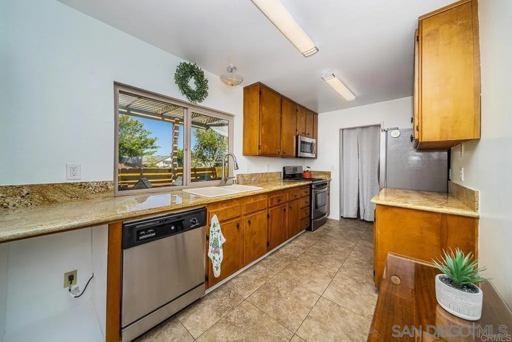 https://cdn.realtyfeed.com/cdn/127/250037098/444fcf873fa96675c0e0555402c94a4b.webp