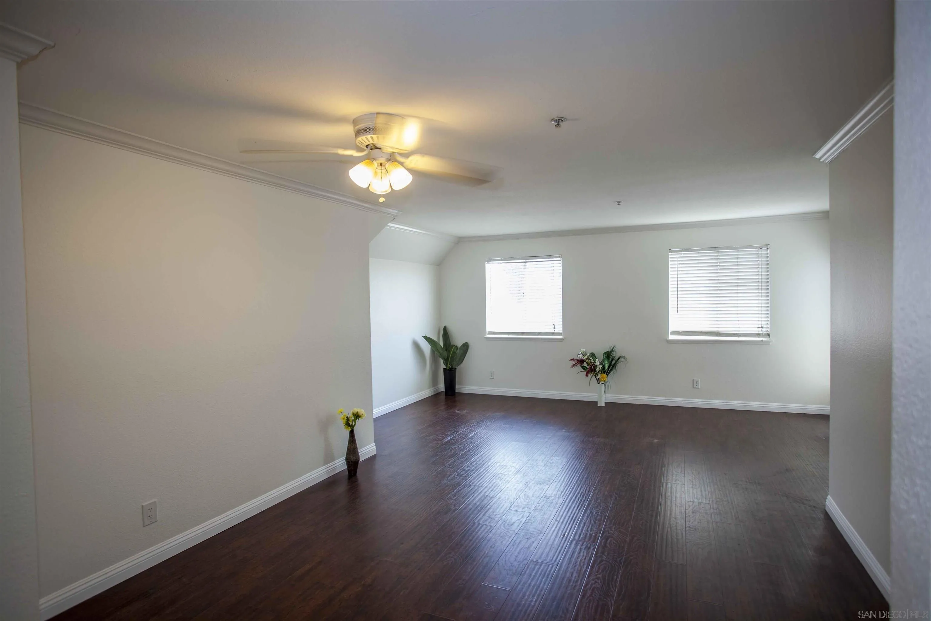 https://cdn.realtyfeed.com/cdn/127/250037102/55206bc1adb5e0746e25c76c42b728d2.webp