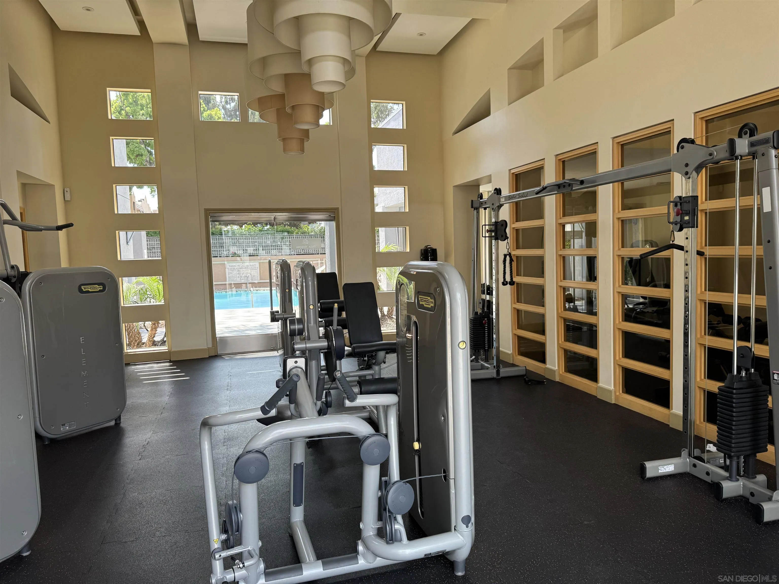 https://cdn.realtyfeed.com/cdn/127/250037102/980242baeaede6a0c737797cc5d434fa.webp