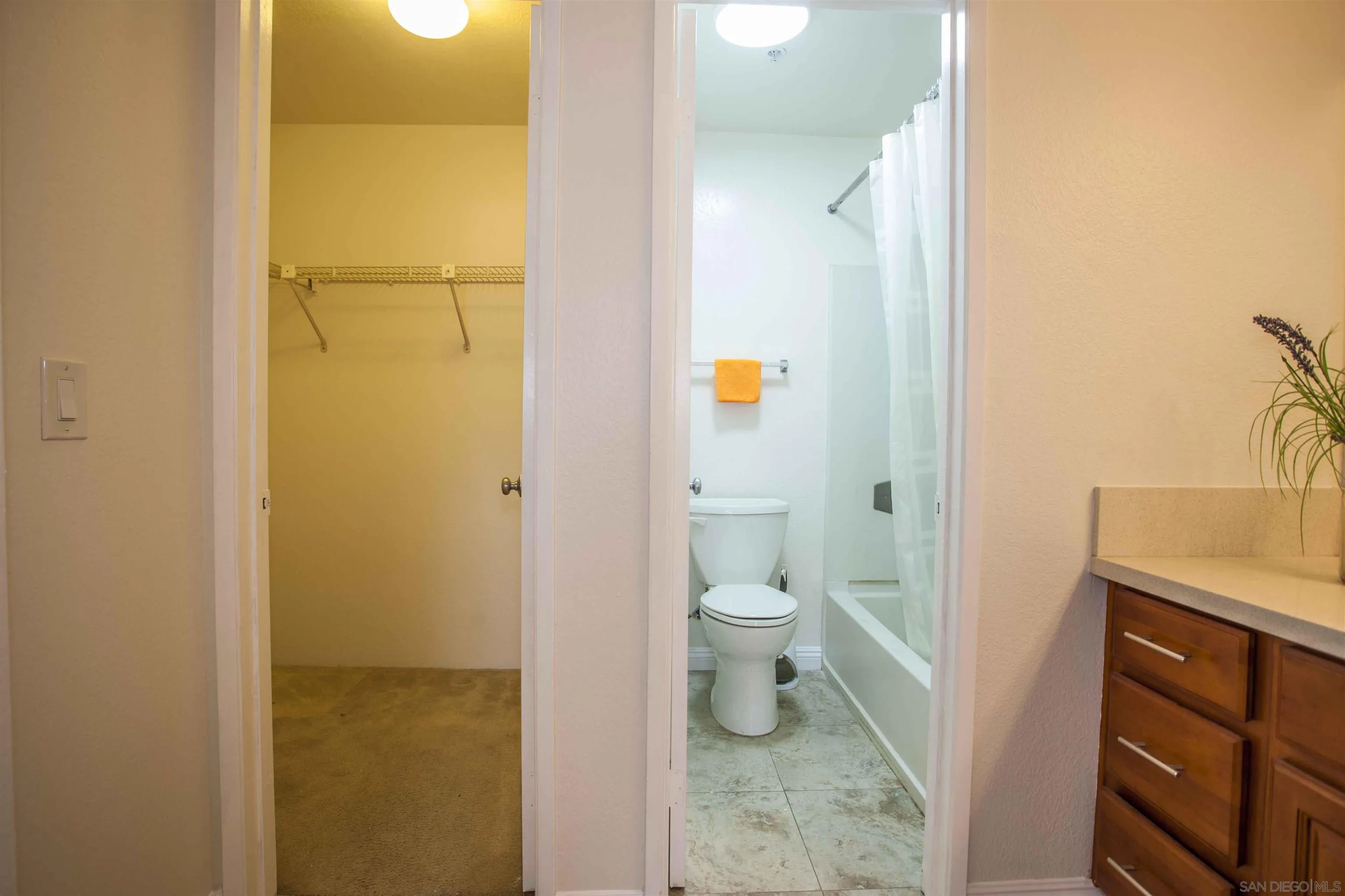 https://cdn.realtyfeed.com/cdn/127/250037102/a5d5cb2153a7f11d094340cf0c4a85b2.webp