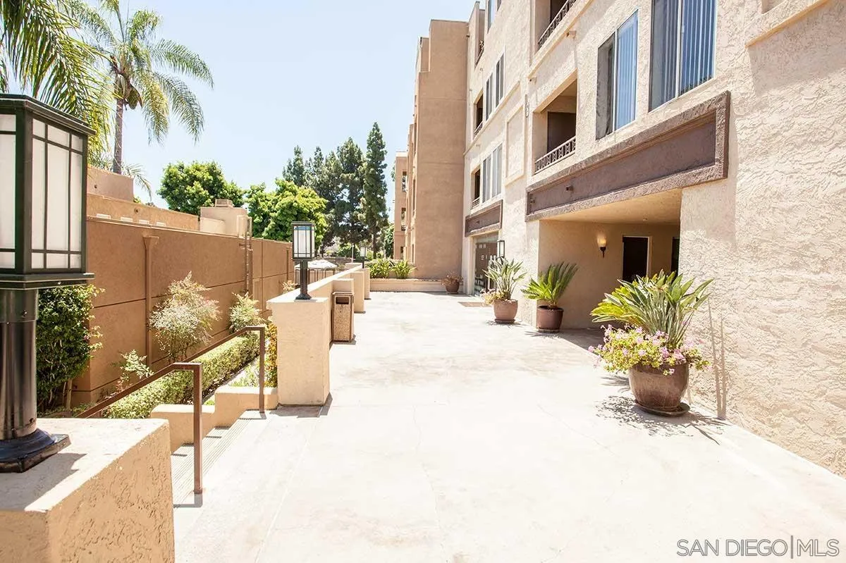 https://cdn.realtyfeed.com/cdn/127/250037102/a6aa68c165071a5a36e3f61826268a6a.webp