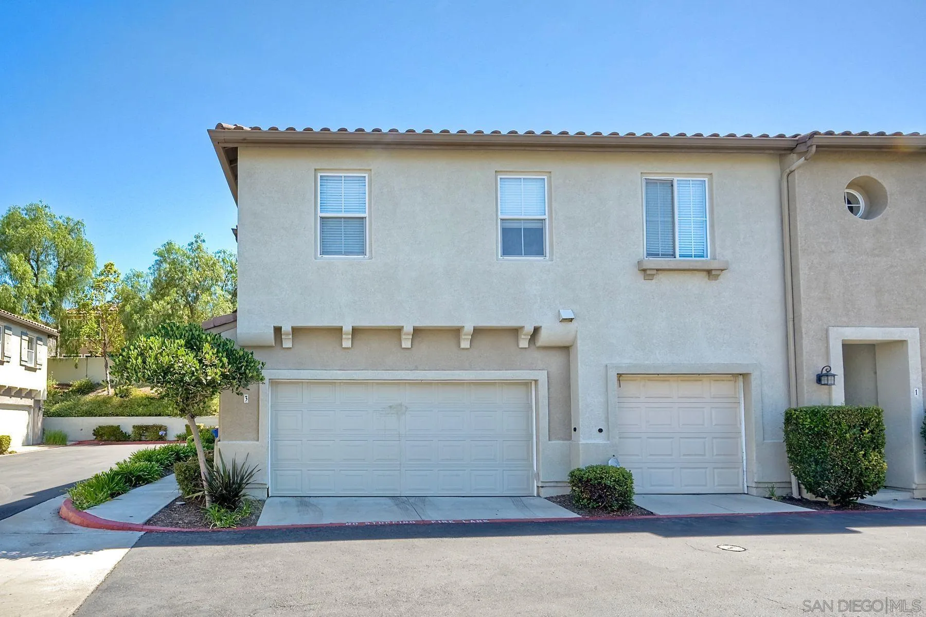 Photo #3: 250037103 Listing 