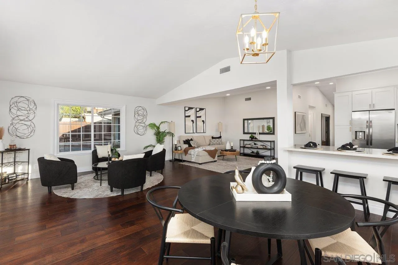 https://cdn.realtyfeed.com/cdn/127/250037104/ad5bd0f9ef8448c3ed3ecec289979ceb.webp
