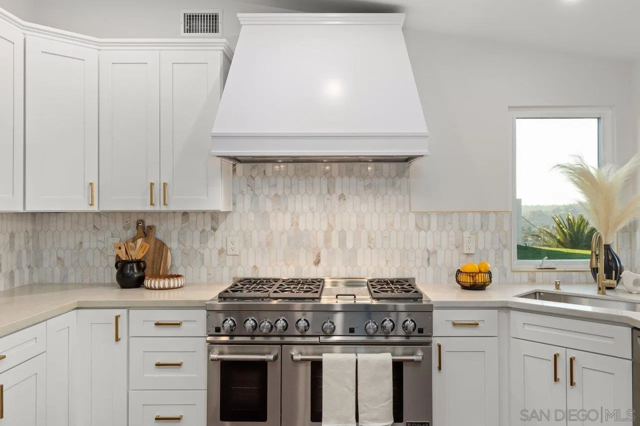 https://cdn.realtyfeed.com/cdn/127/250037104/e821ef27b5008ff6e4ba1137cc70f6ec.webp