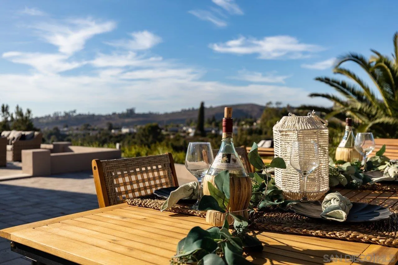 https://cdn.realtyfeed.com/cdn/127/250037104/efe256664f19397a47141531b7fdc931.webp