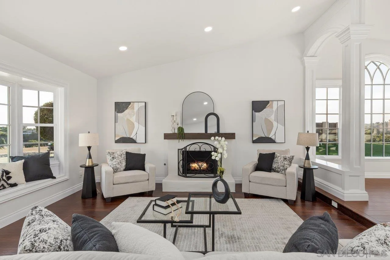 https://cdn.realtyfeed.com/cdn/127/250037104/faaeff4df10a495dc5138bb1011c0818.webp