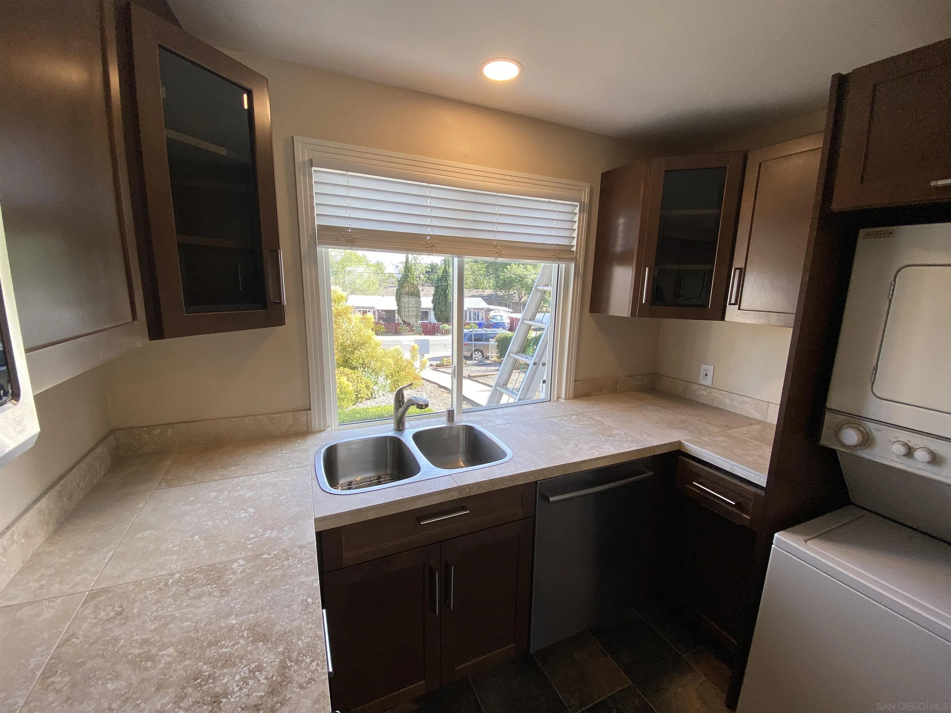https://cdn.realtyfeed.com/cdn/127/250037105/b7a817ce6679ea756b574624e6c97c30.webp
