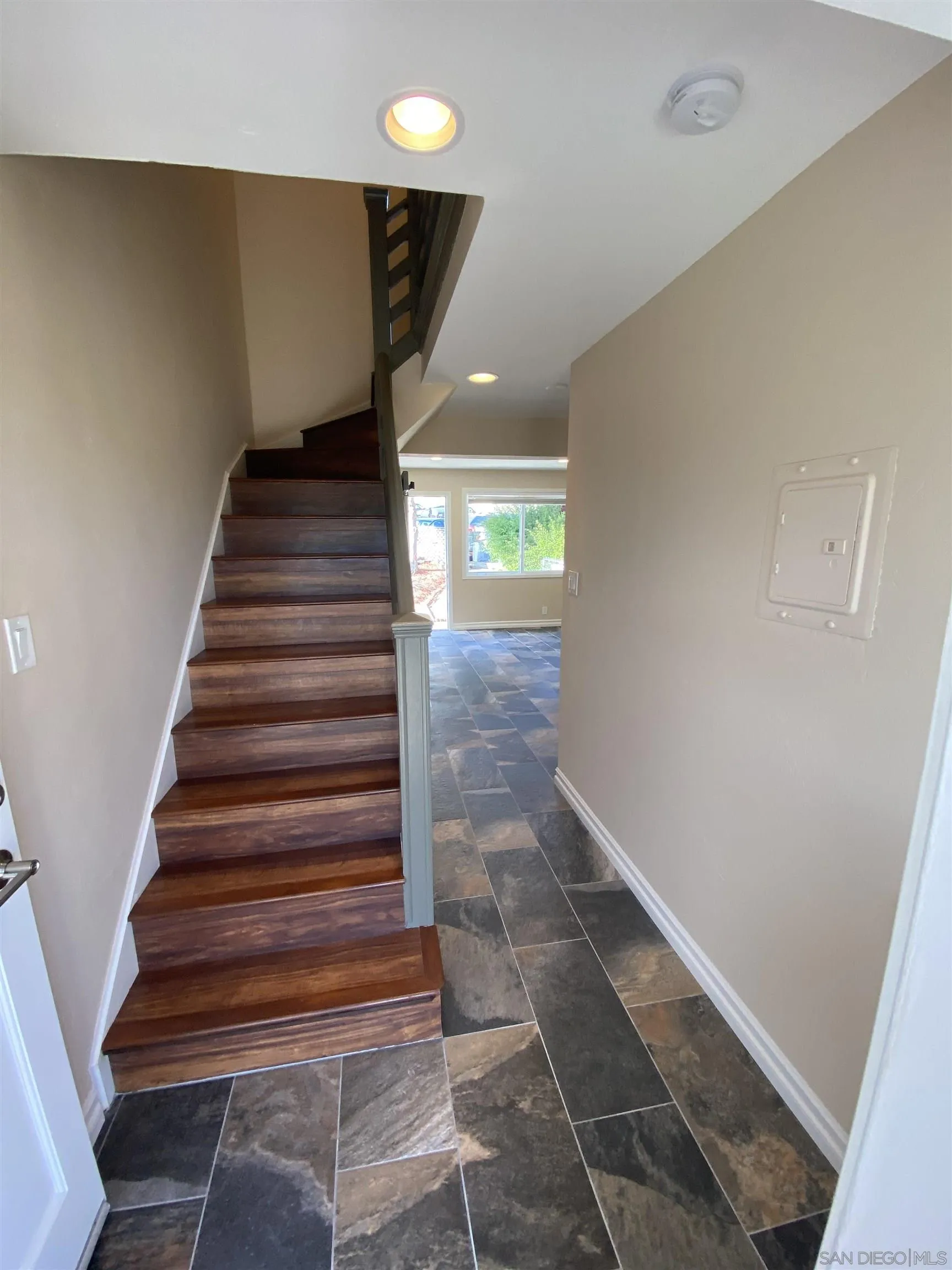 https://cdn.realtyfeed.com/cdn/127/250037105/d0fcd625de42629def191bcb2854cb63.webp
