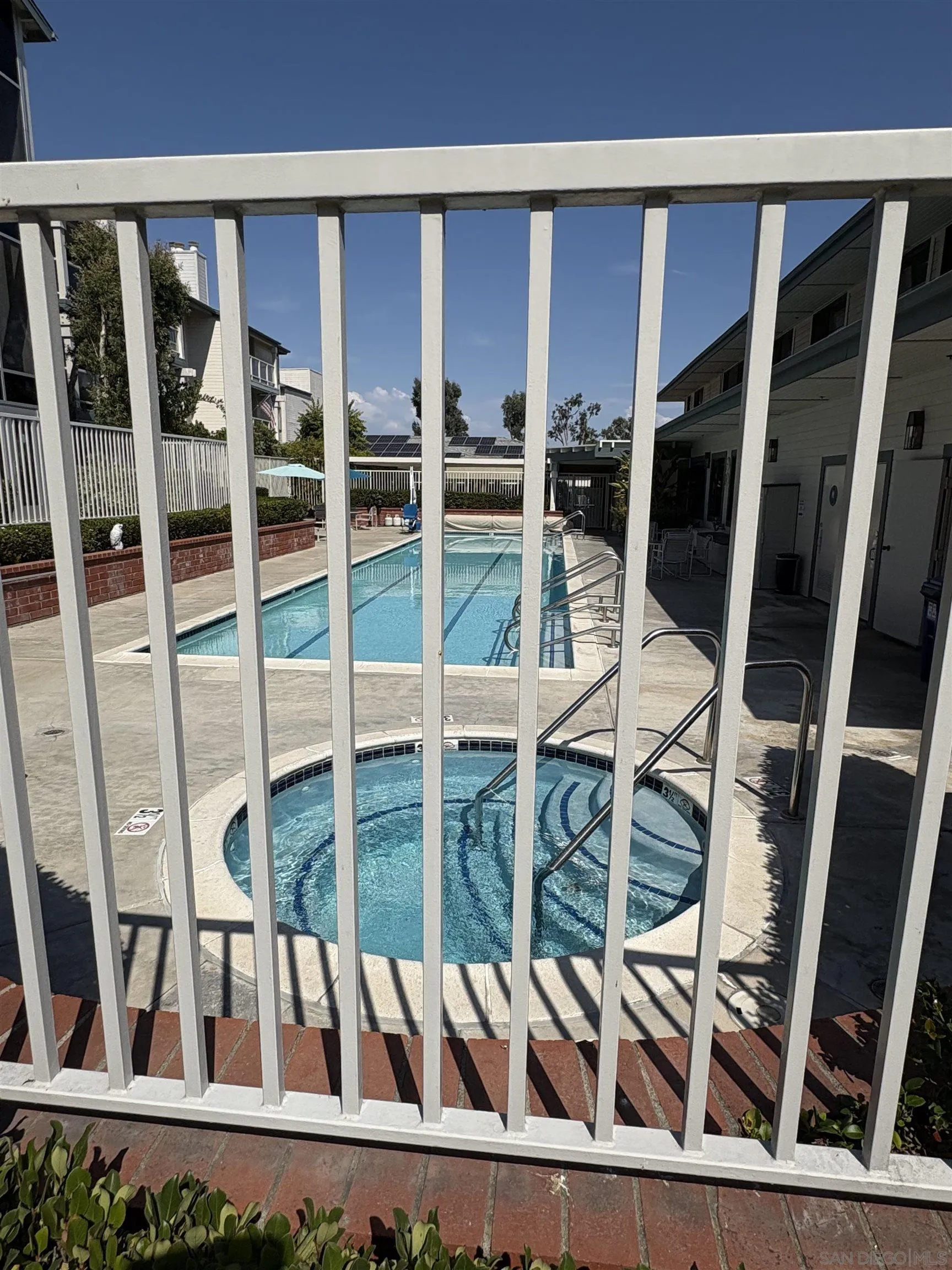 https://cdn.realtyfeed.com/cdn/127/250037106/b77f56f3cfc4b84717d9521dc4d44eb7.webp