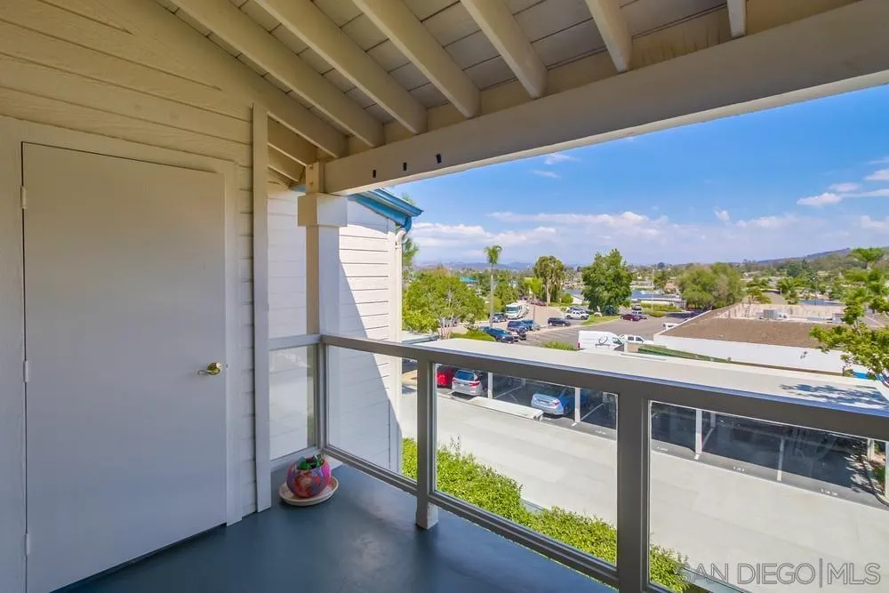 https://cdn.realtyfeed.com/cdn/127/250037106/bd2c15eab606f96054c39cb4326e6534.webp