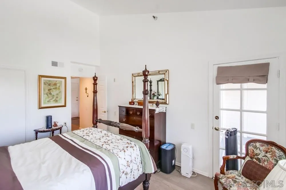 https://cdn.realtyfeed.com/cdn/127/250037106/f8c8260195878d0f6df411fde114f52d.webp