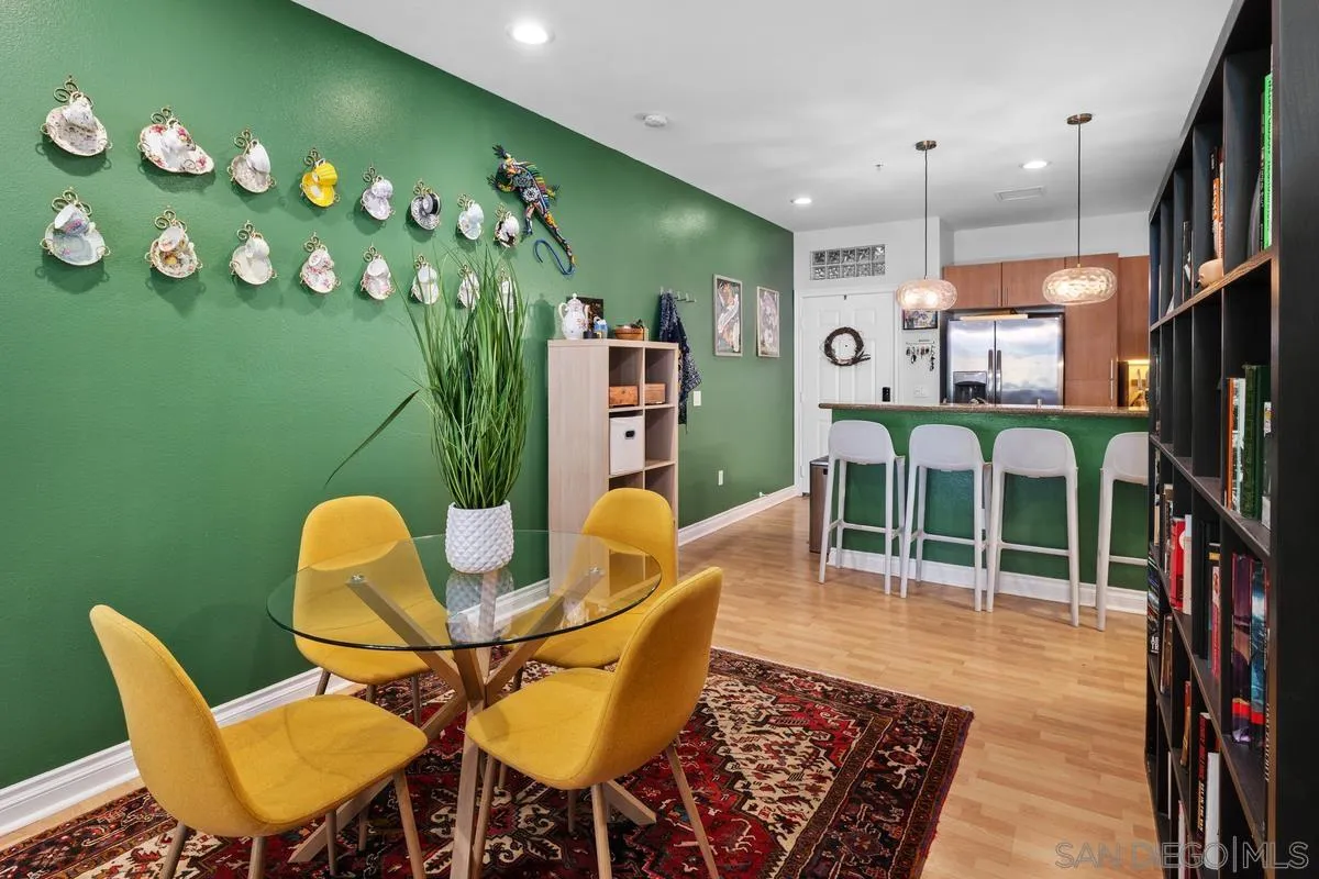 https://cdn.realtyfeed.com/cdn/127/250037111/60c58817bec7169651c9a0a37113cfa9.webp