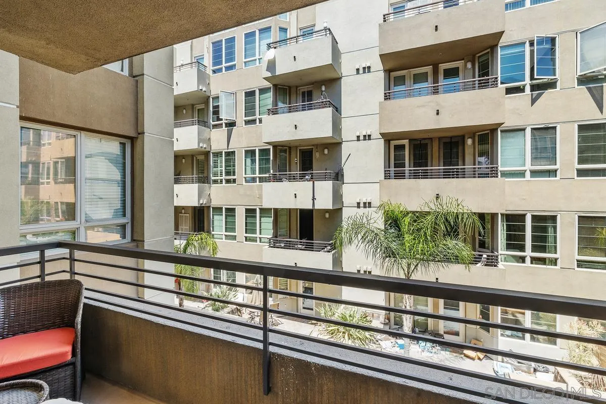 https://cdn.realtyfeed.com/cdn/127/250037111/de70489a3e7d529be820dcec91f19557.webp