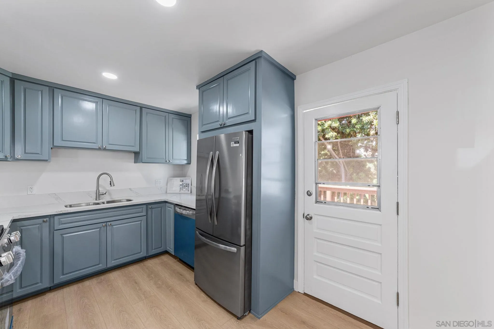 https://cdn.realtyfeed.com/cdn/127/250037115/040870184e6913fd1488b3fb04cbb648.webp