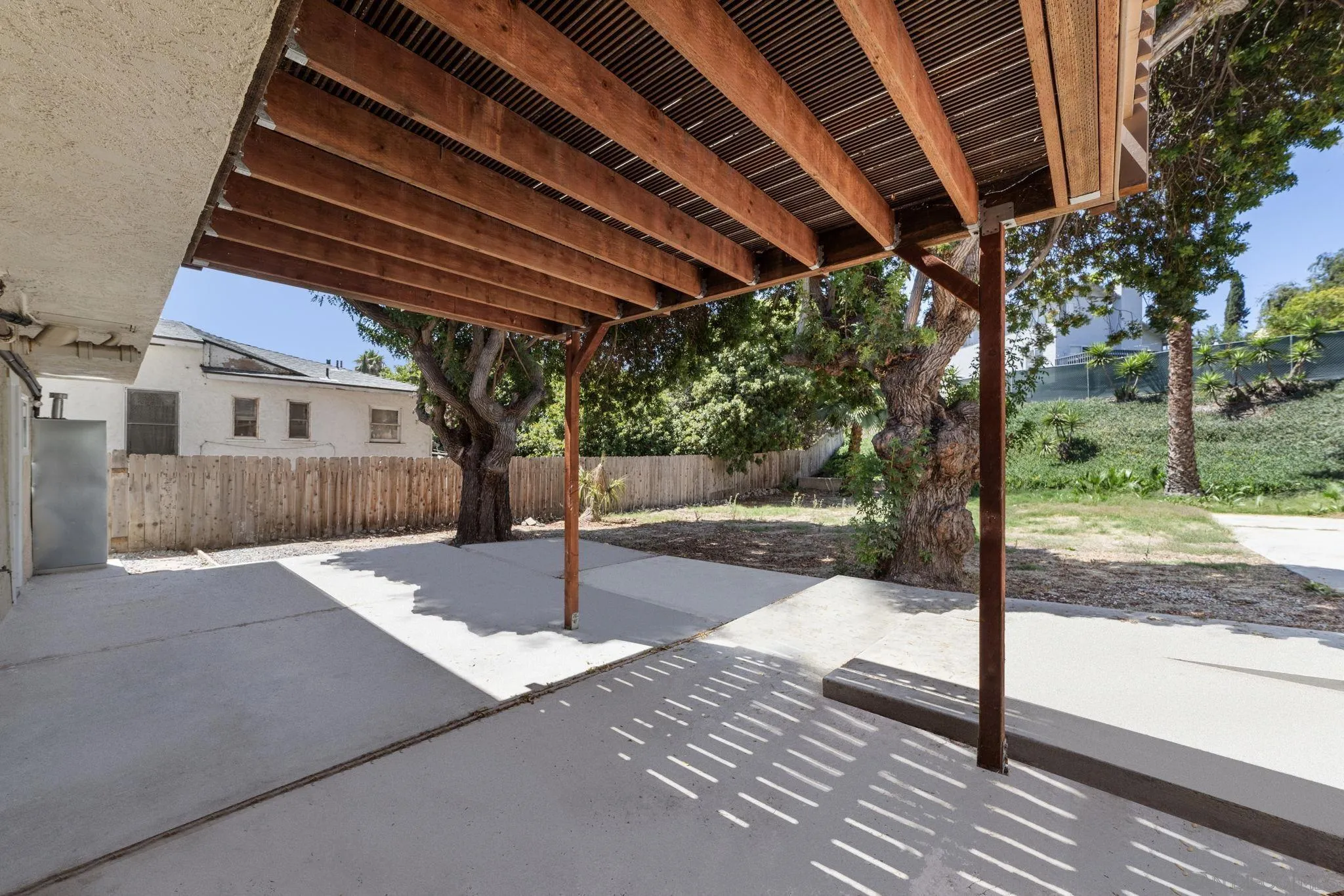 https://cdn.realtyfeed.com/cdn/127/250037115/0ba766a0666586449f6d8cc237eabd02.webp