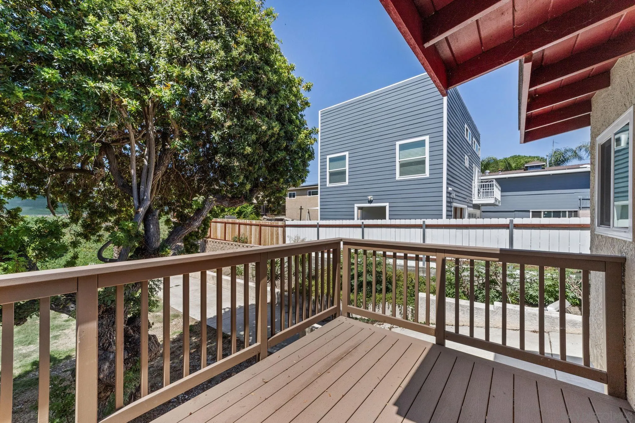 https://cdn.realtyfeed.com/cdn/127/250037115/31b967b69f89f6adb83a4866fae39a8b.webp