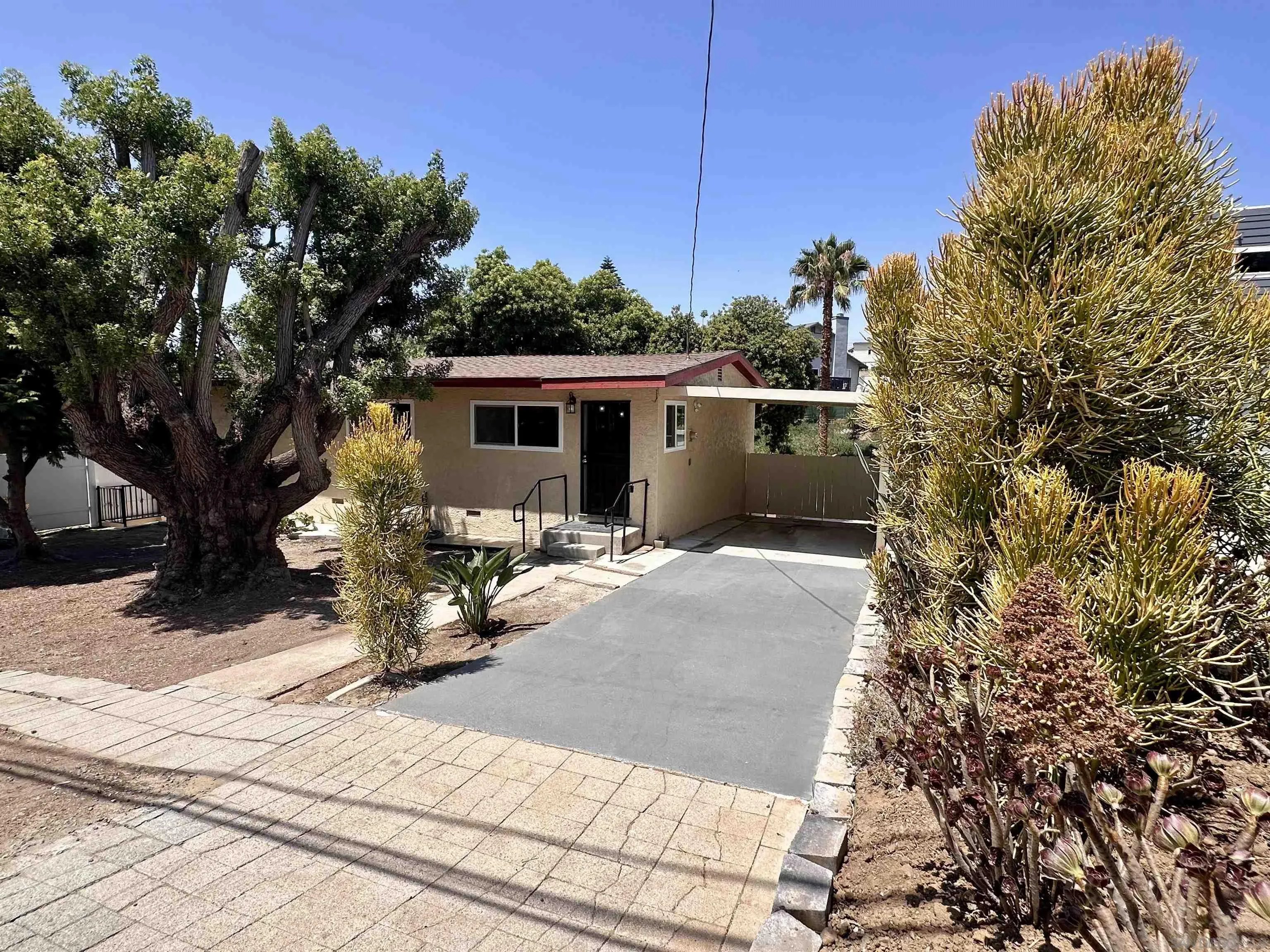 https://cdn.realtyfeed.com/cdn/127/250037115/32961baf8bce4bbf53dc9112ac2b7402.webp
