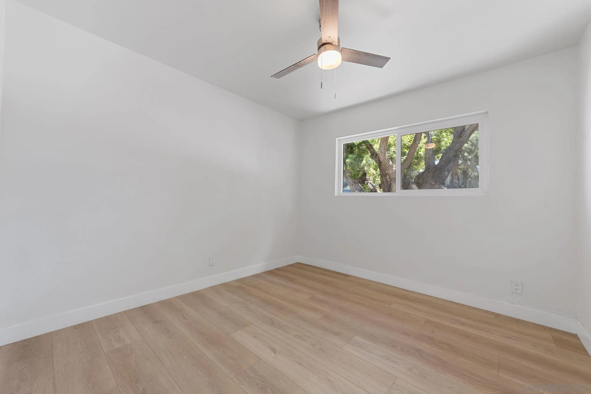 https://cdn.realtyfeed.com/cdn/127/250037115/b5f73ebc1fccc61c37d9bd70dccdc239.webp