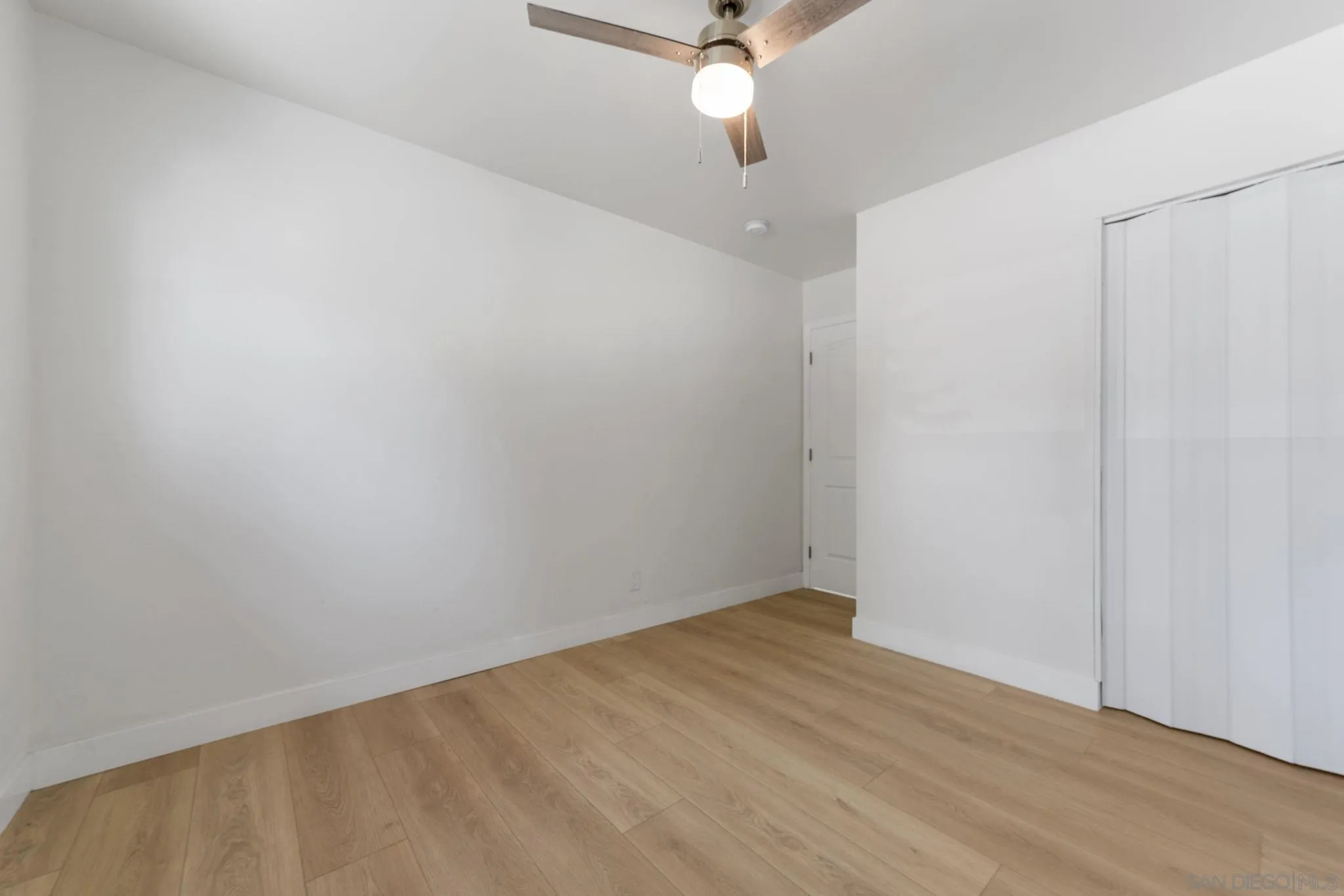 https://cdn.realtyfeed.com/cdn/127/250037115/cabef561df10a0615650703b59a9e84c.webp