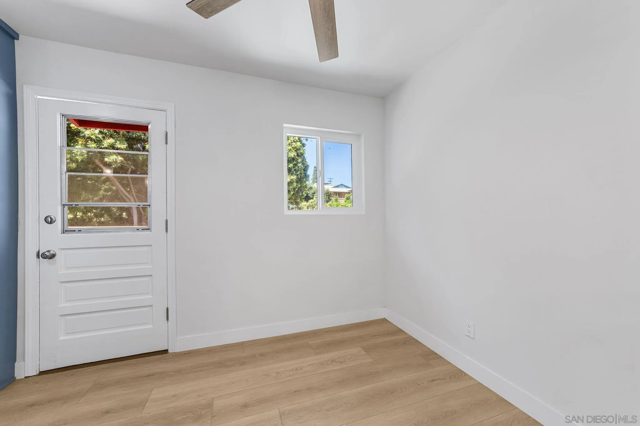 https://cdn.realtyfeed.com/cdn/127/250037115/f8a6a692d8b9b1c255352c99b3780d41.webp