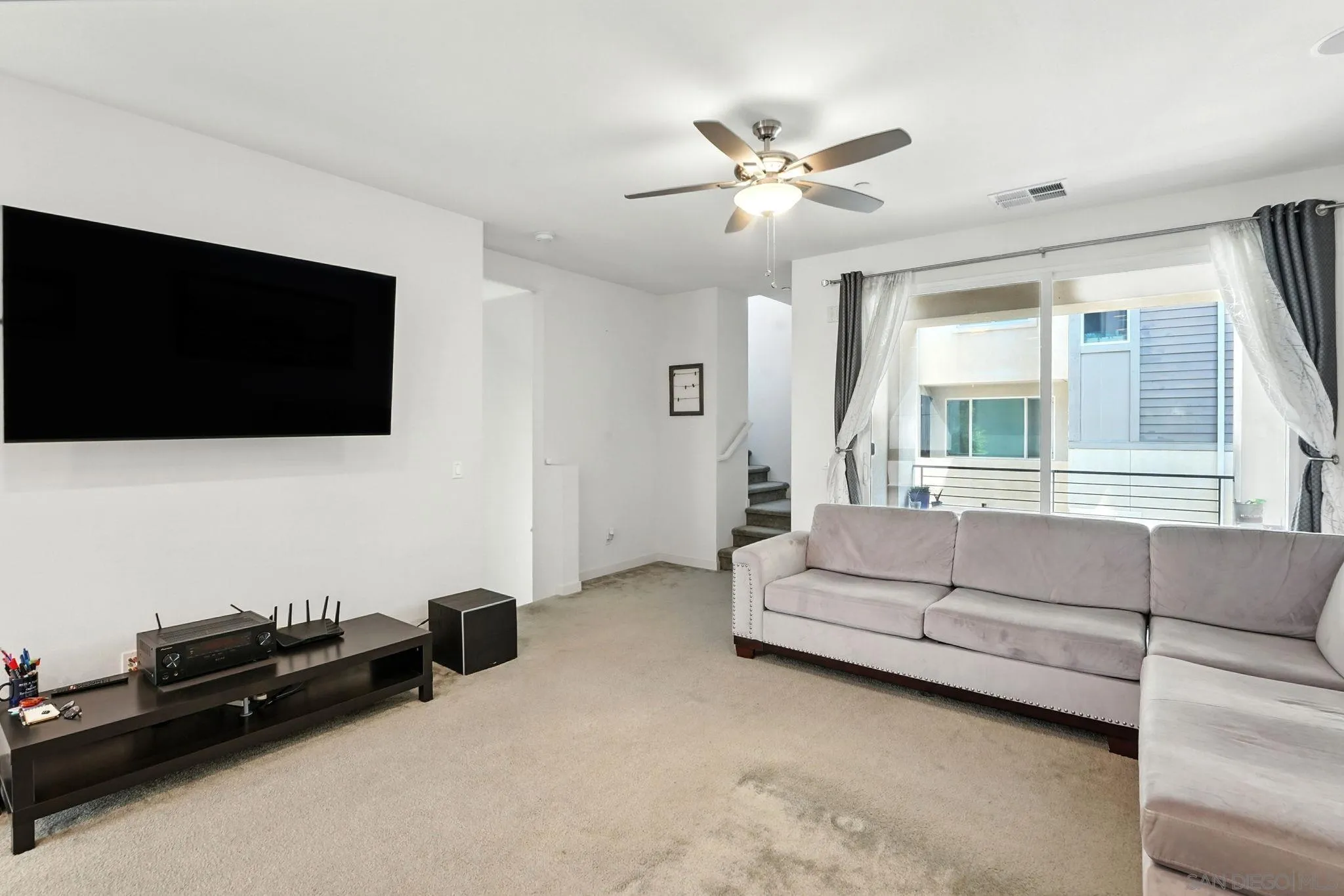 https://cdn.realtyfeed.com/cdn/127/250037120/fca200e6f81c6bfc86d97d24b2437404.webp