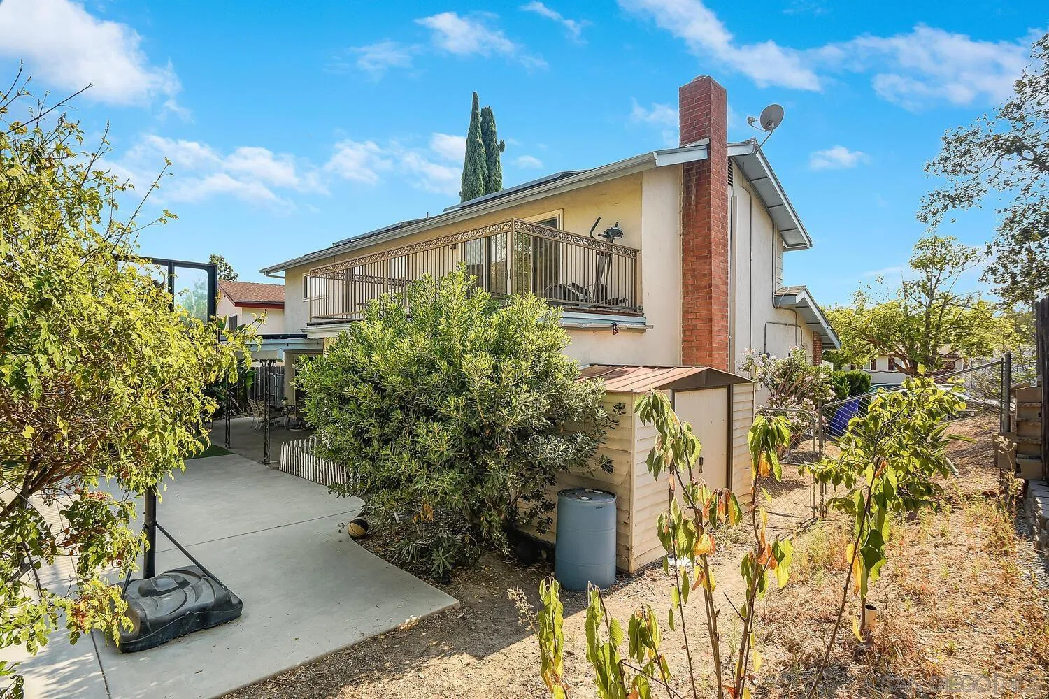 https://cdn.realtyfeed.com/cdn/127/250037121/1ed4a0fb0216180b5b1c543490189295.webp