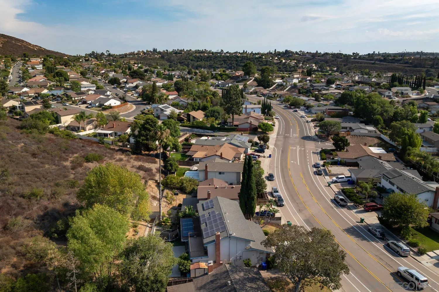 https://cdn.realtyfeed.com/cdn/127/250037121/23f2b5e58987ad1a9906084298f24508.webp