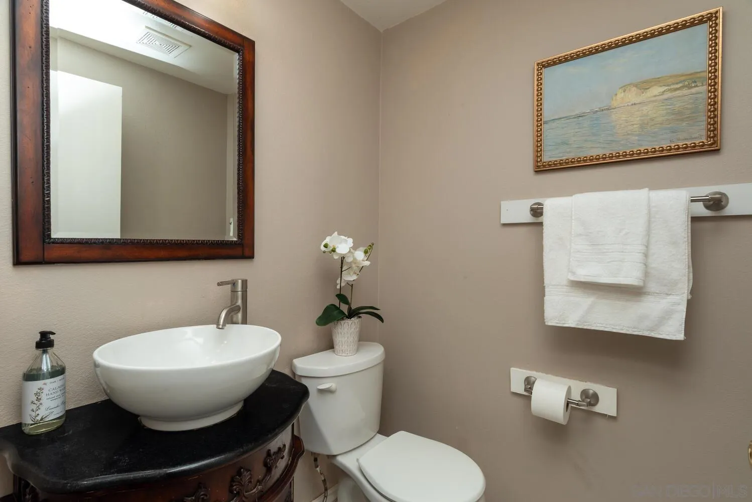 https://cdn.realtyfeed.com/cdn/127/250037121/4fb2028fda418a69c32dbc1912d1bef1.webp