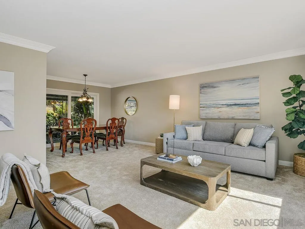 https://cdn.realtyfeed.com/cdn/127/250037121/51b21221e81e1f87be55eaa7b2e93c67.webp